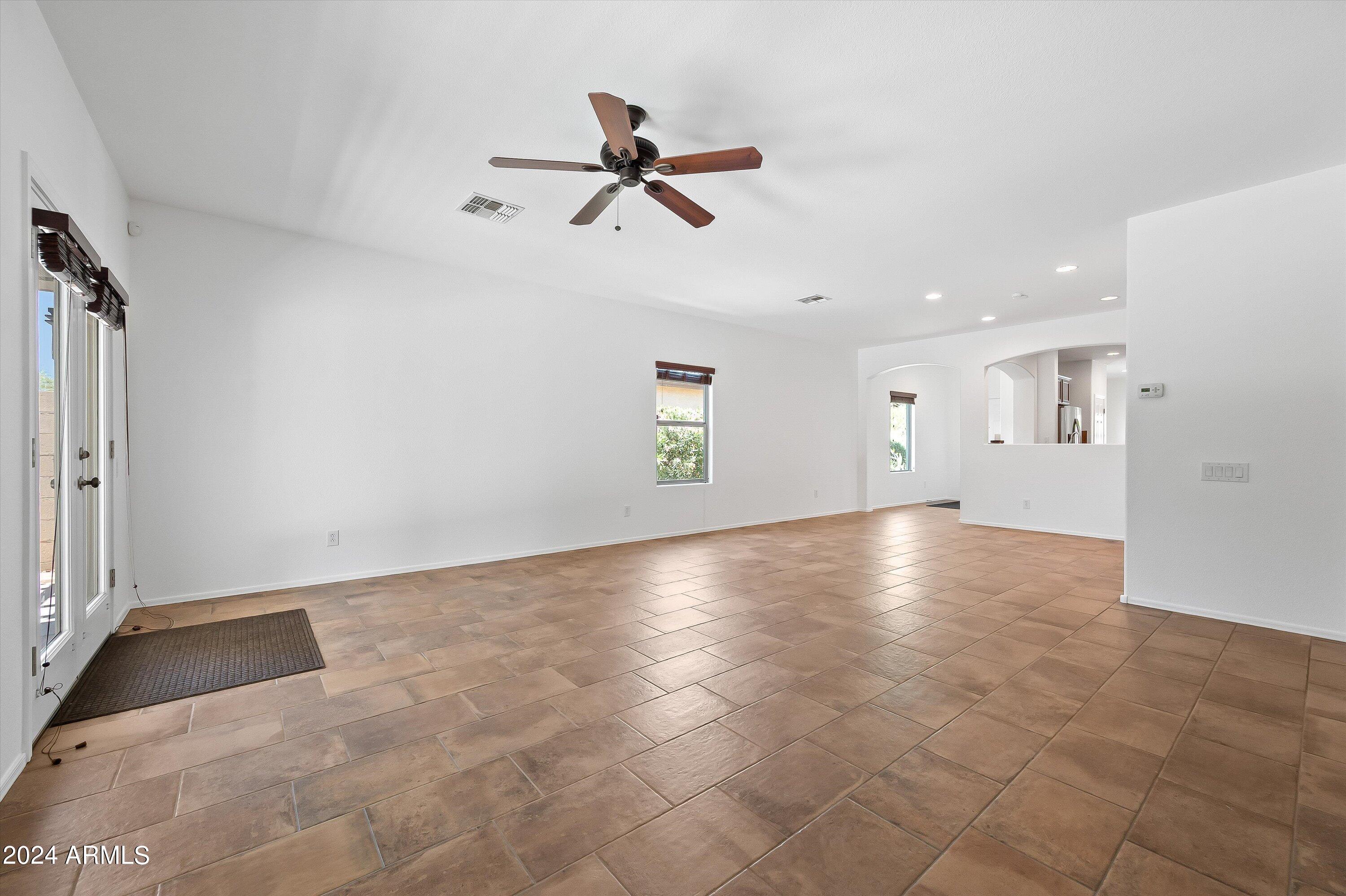 10847 W AVENIDA DEL REY