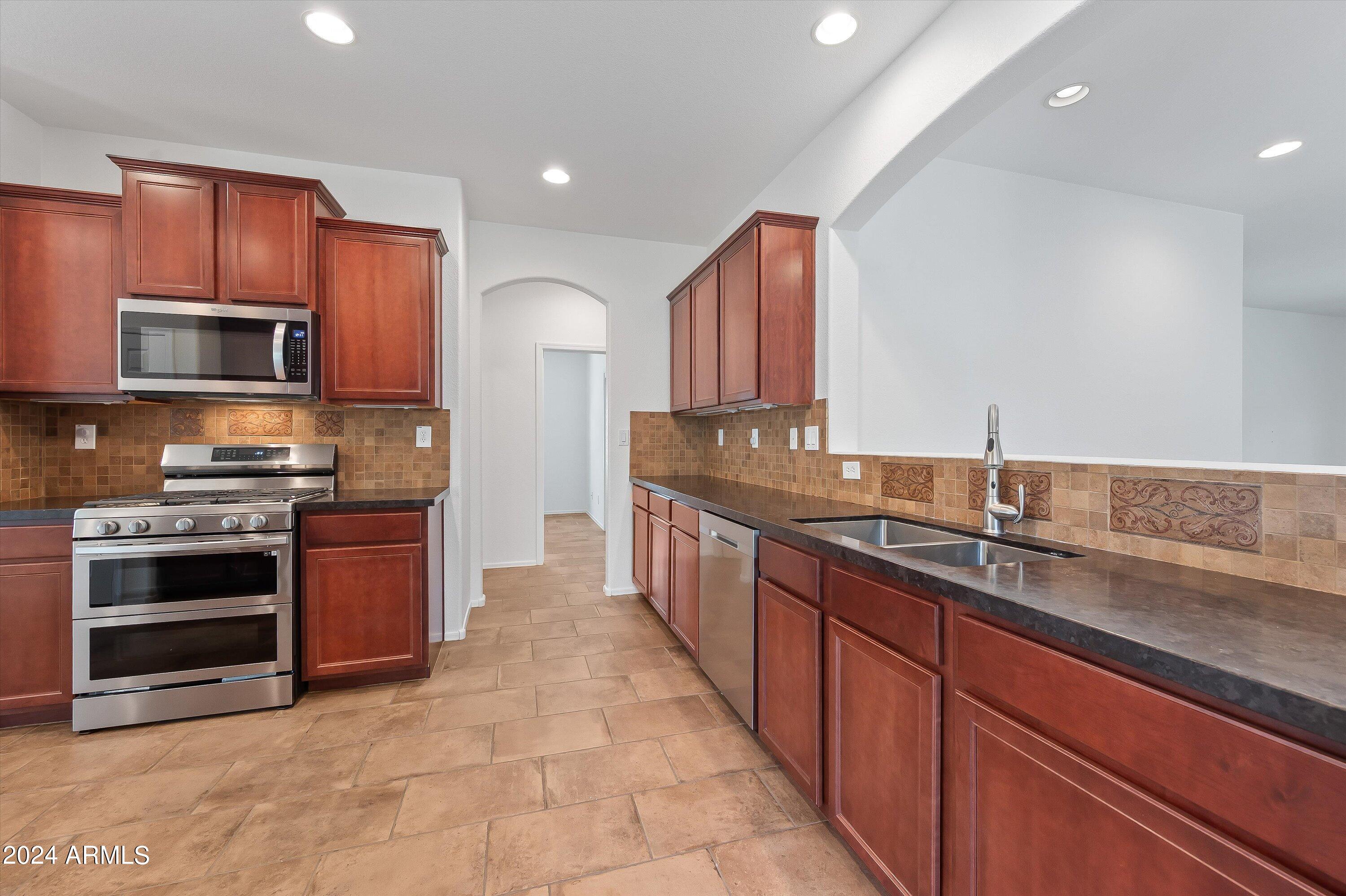 10847 W AVENIDA DEL REY