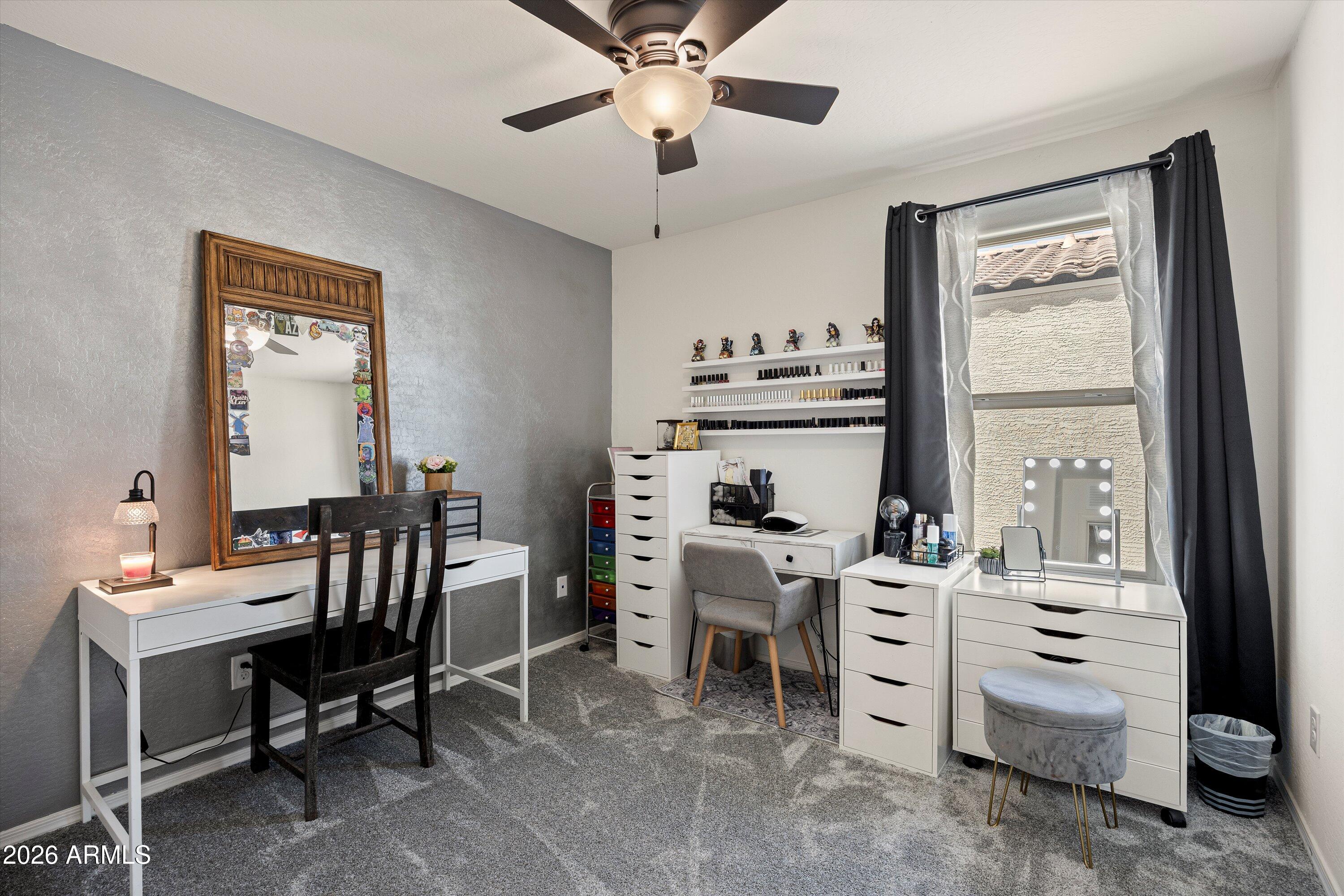 1442 W PINKLEY Avenue