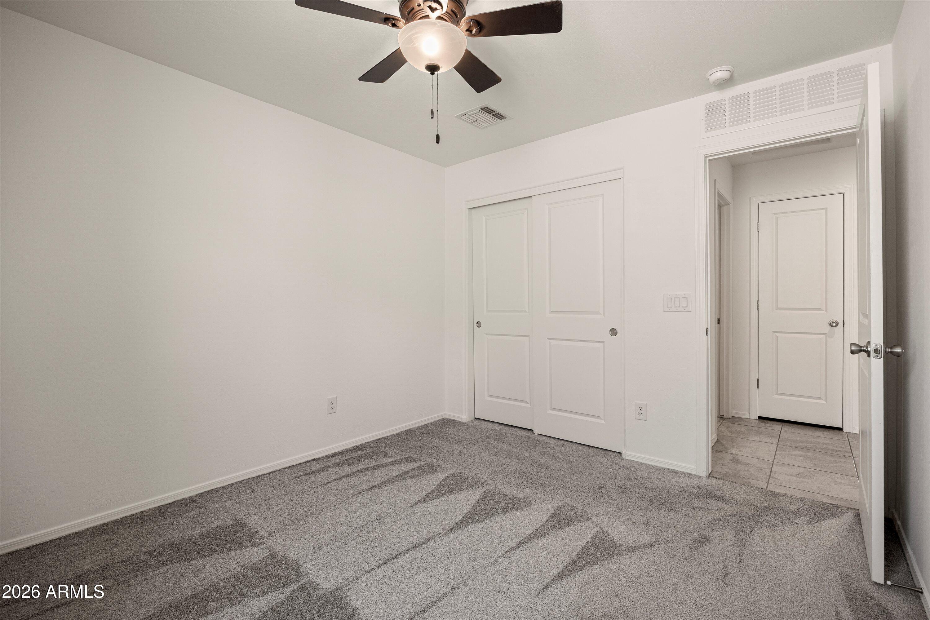 1442 W PINKLEY Avenue