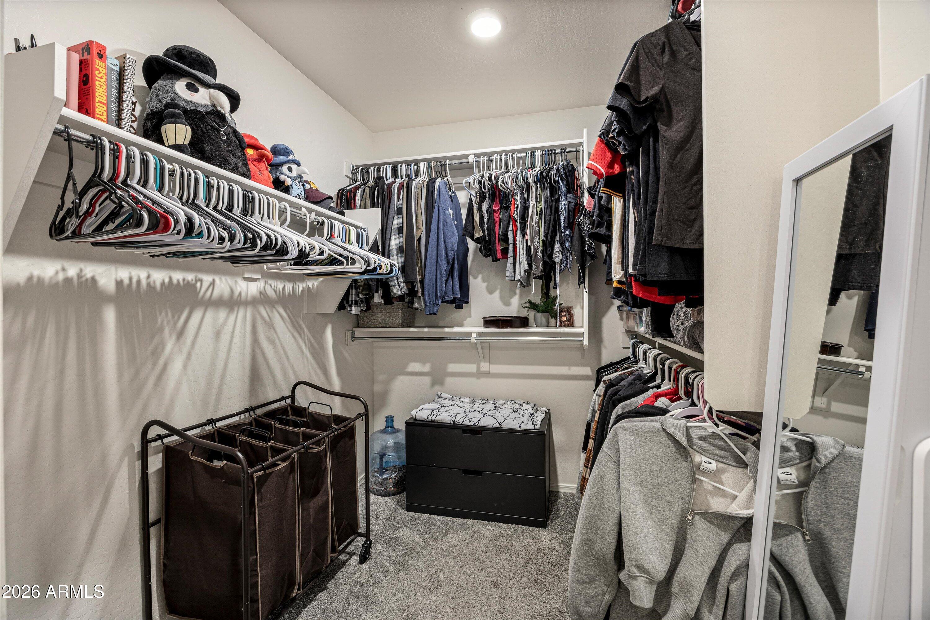 1442 W PINKLEY Avenue