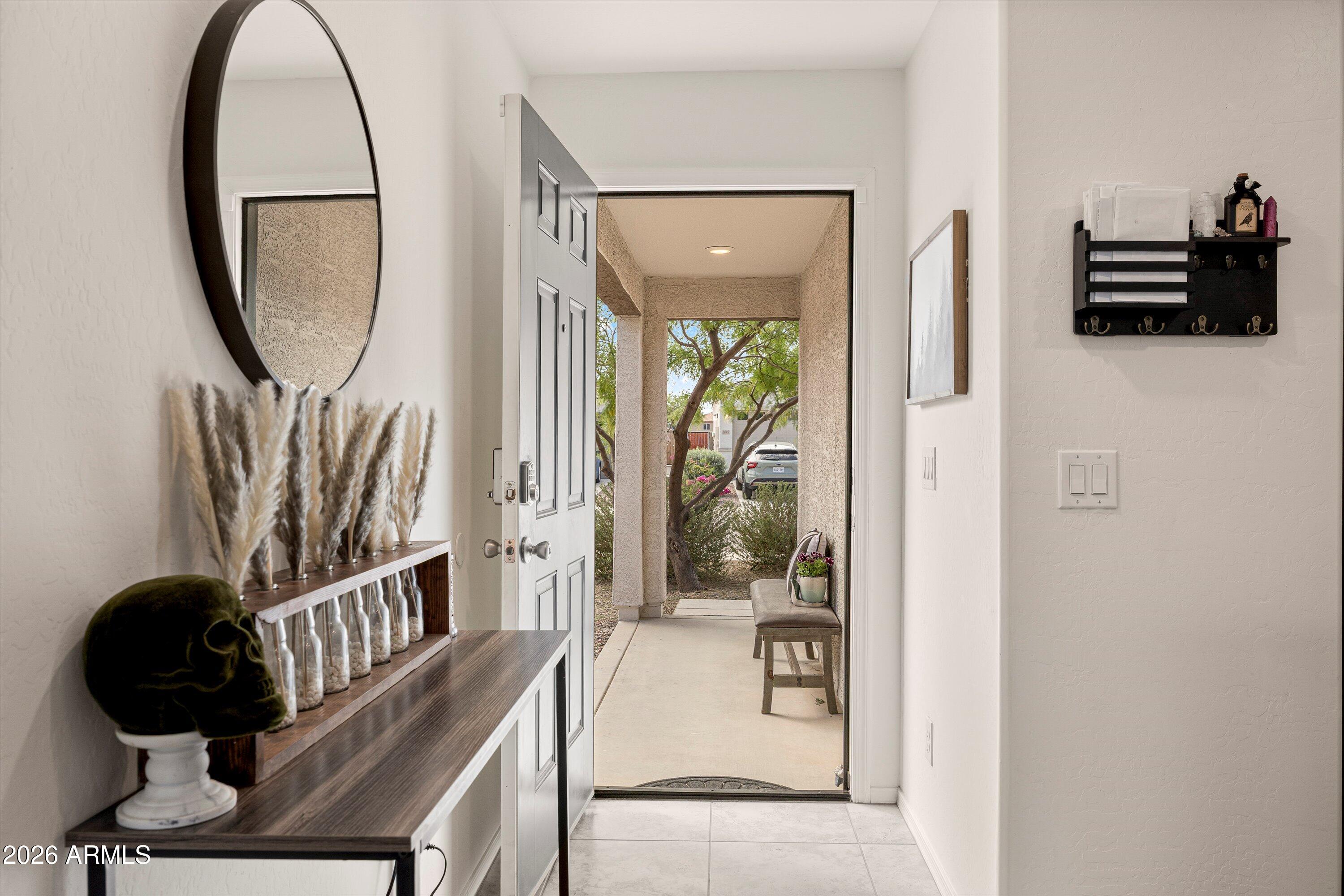 1442 W PINKLEY Avenue