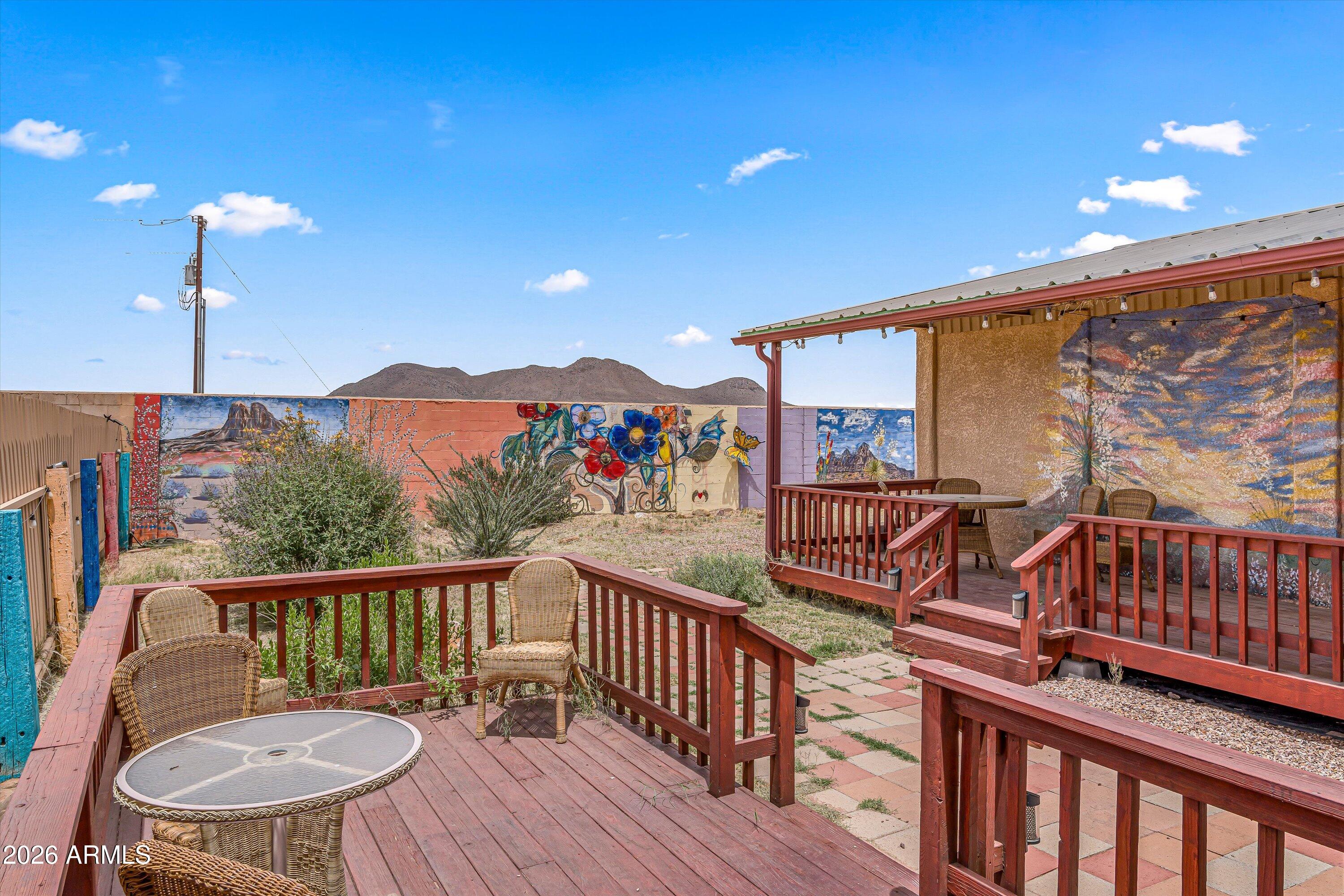 3661 E ANTELOPE Road