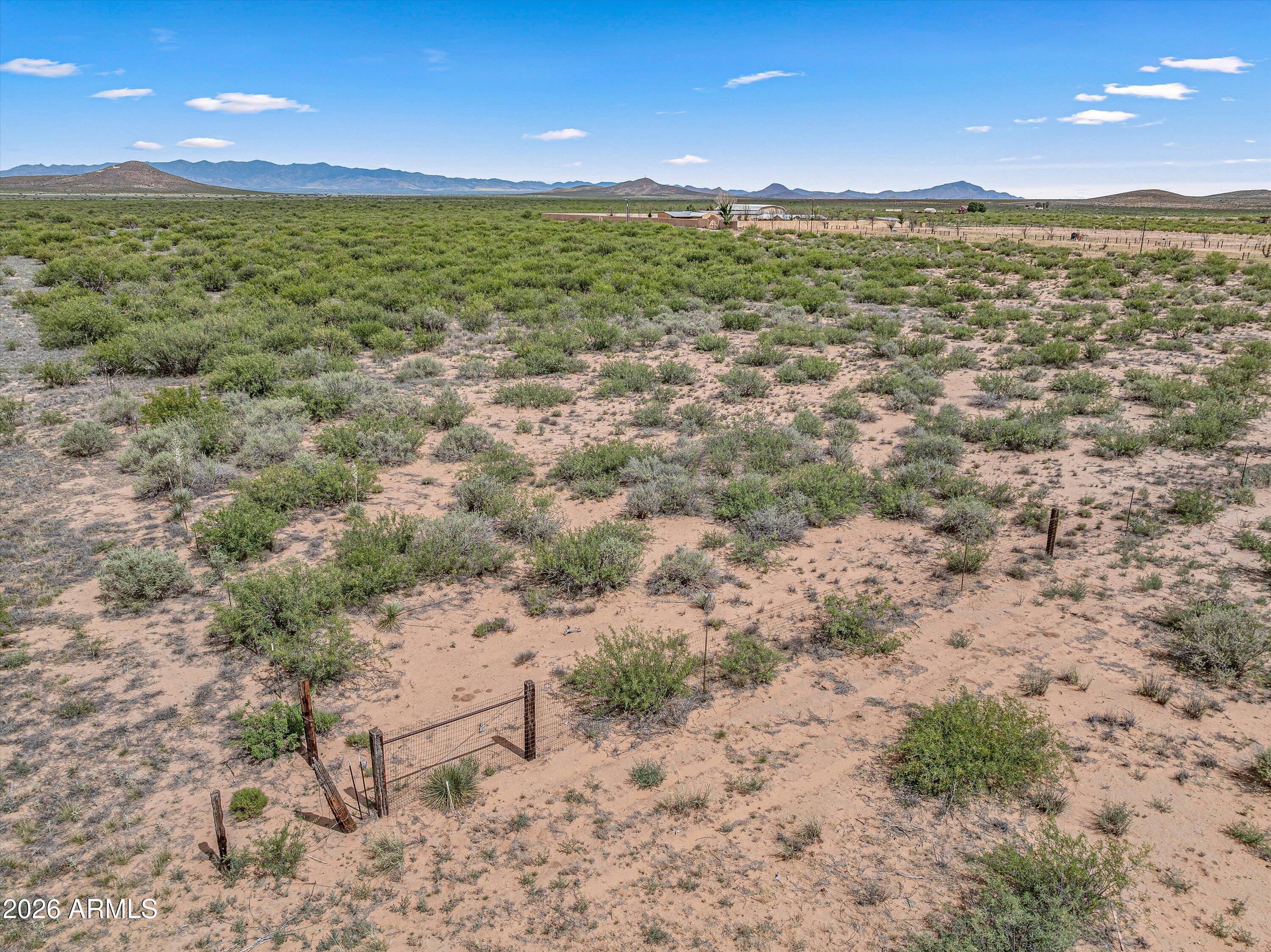 TBD E Antelope Road -