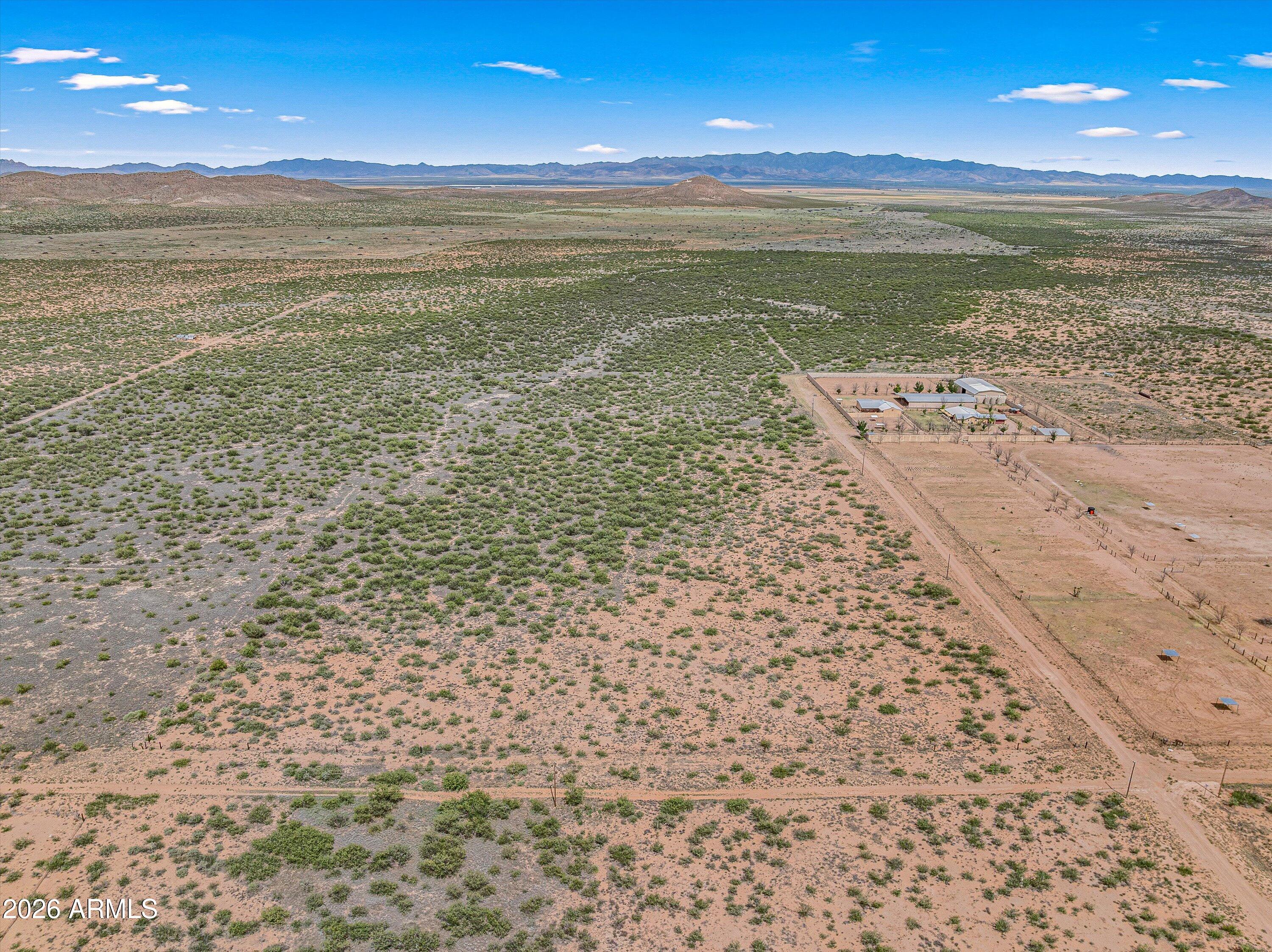 TBD E Antelope Road -