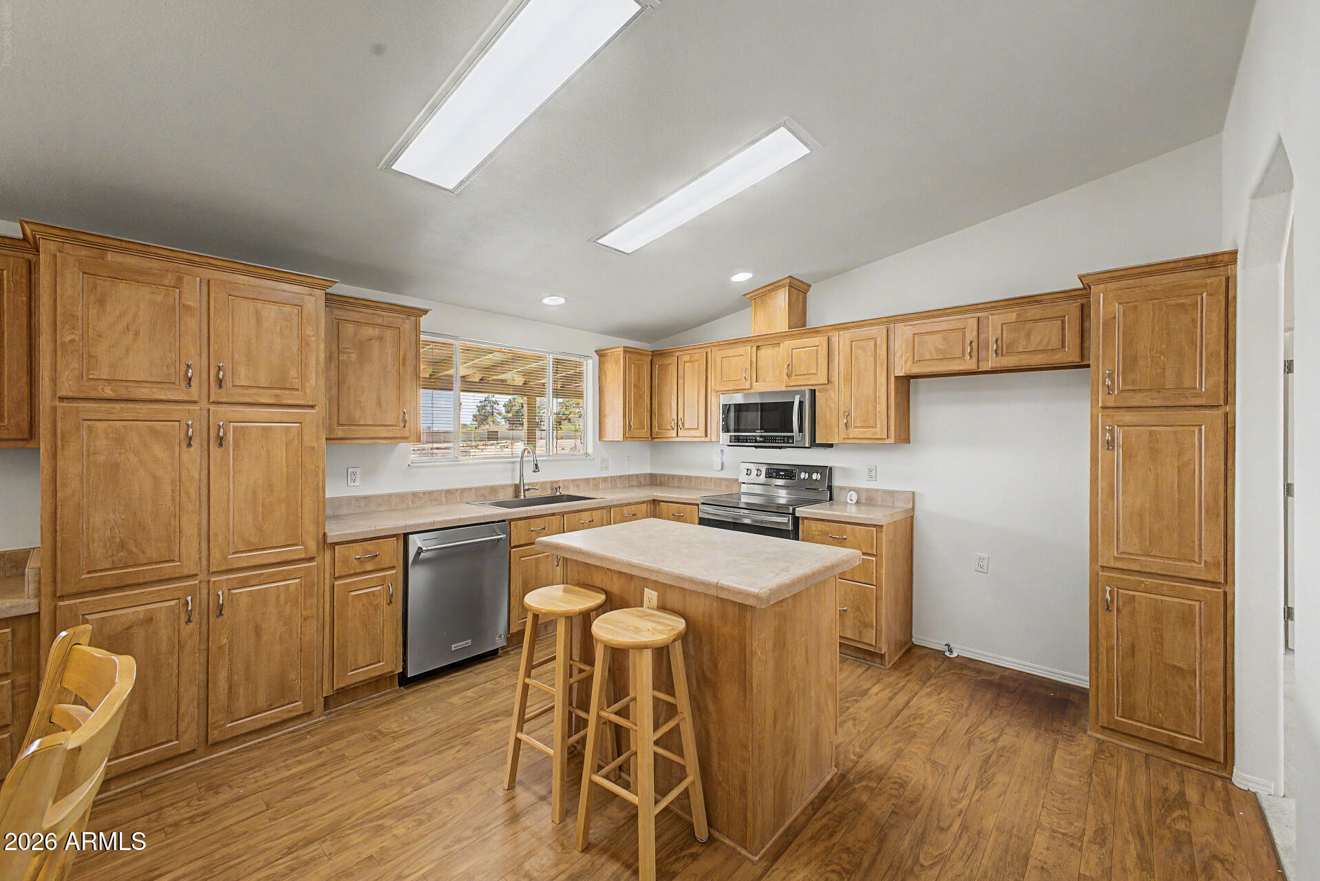 41 N 350TH Avenue