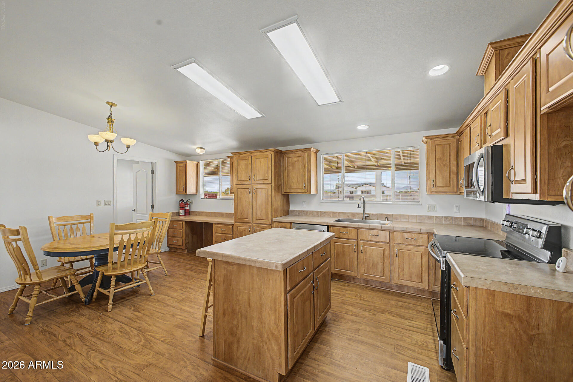41 N 350TH Avenue