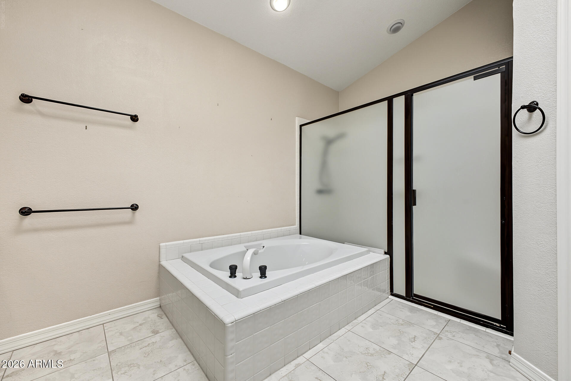 25228 S CLOVERLAND Drive