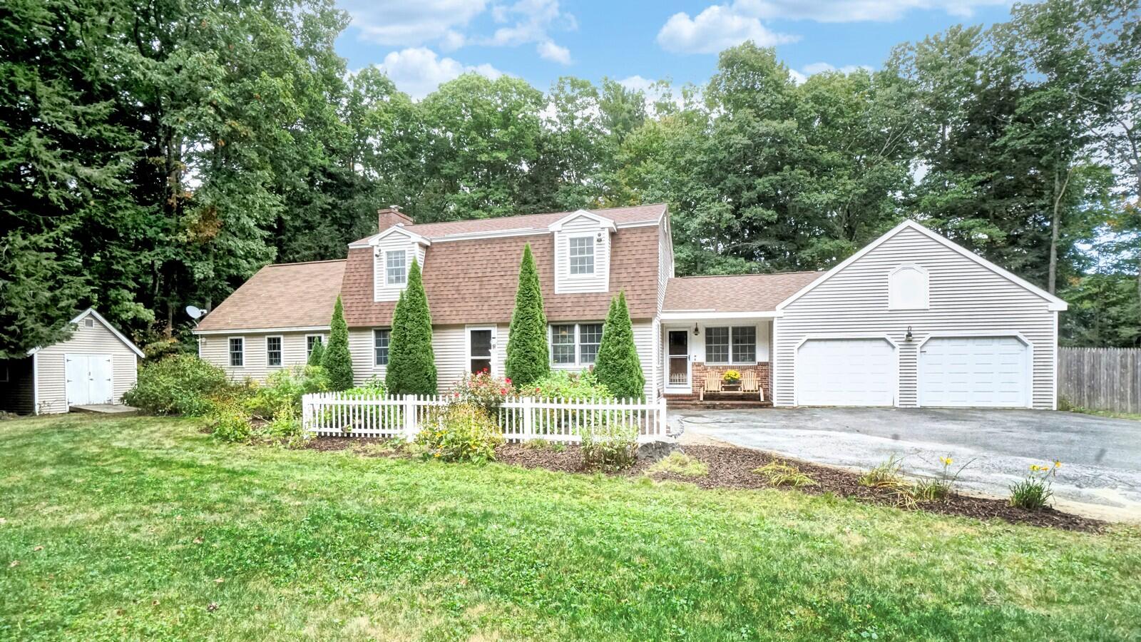 11 Hillcrest Road