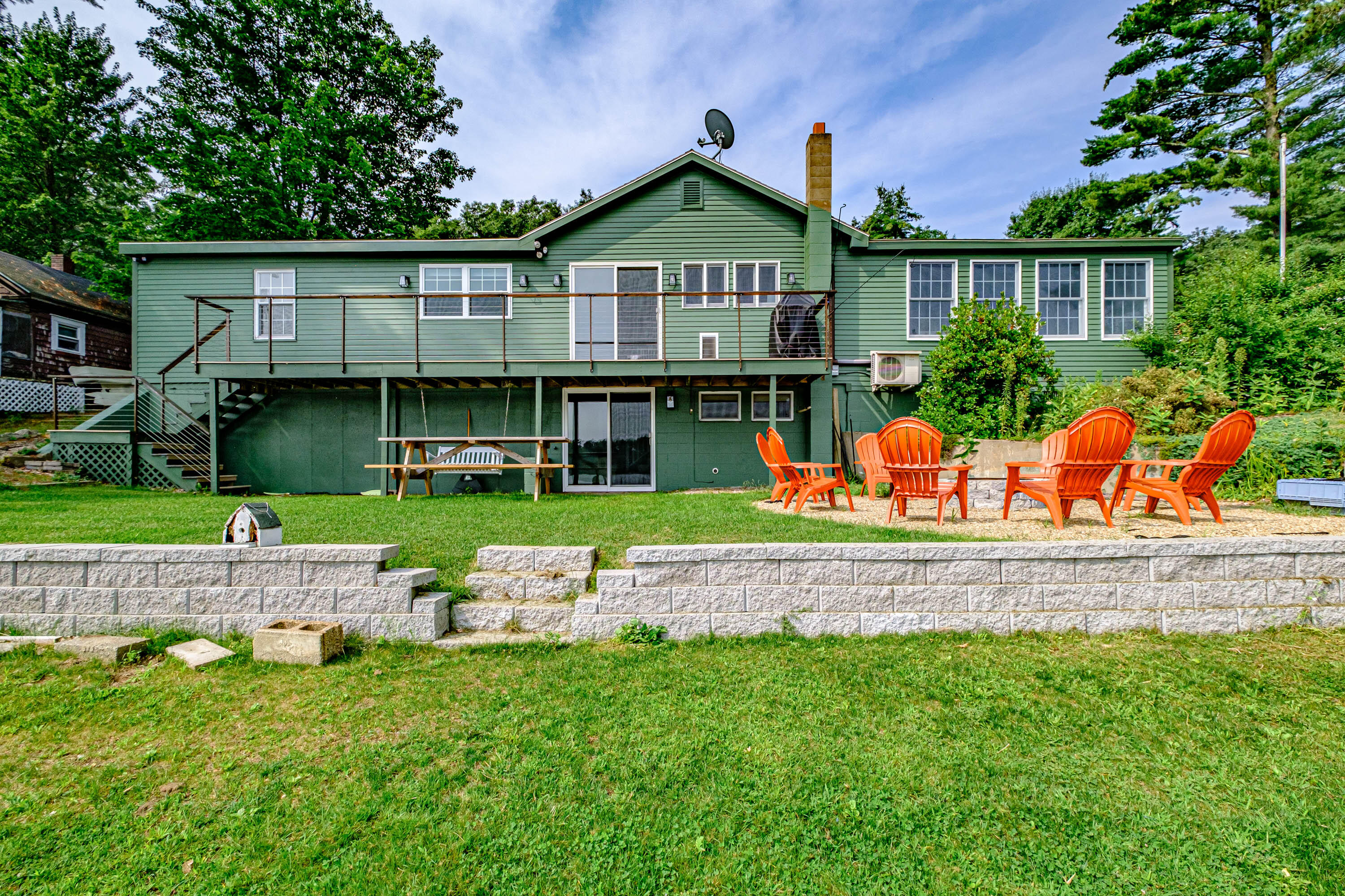 95 Loop Road
