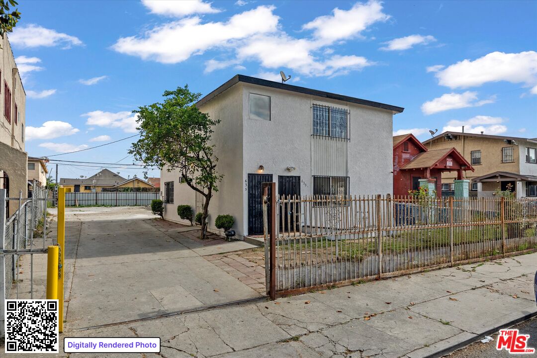 633 W 75th St