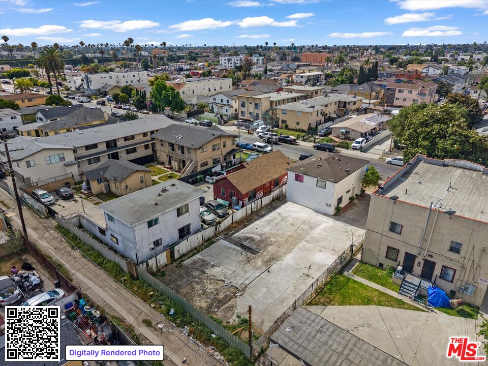 633 W 75th St
