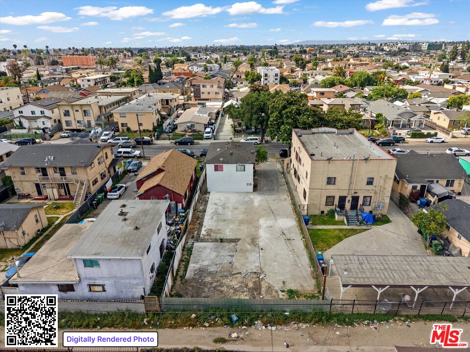 633 W 75th St