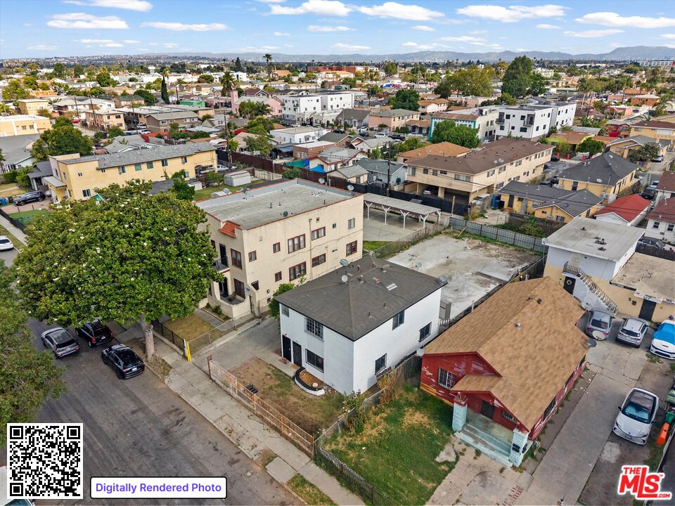 633 W 75th St