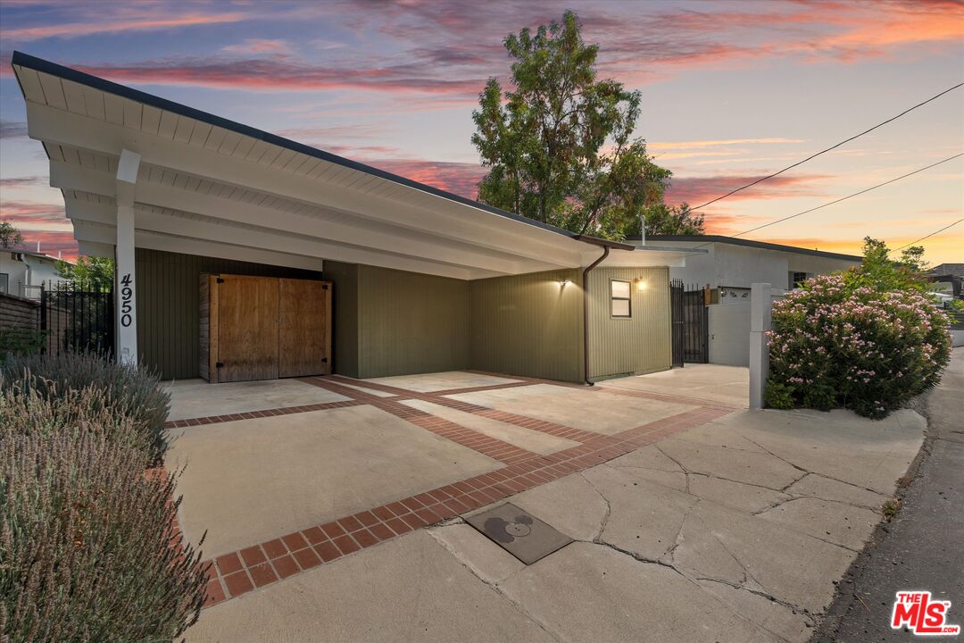 4950 Marmol Dr