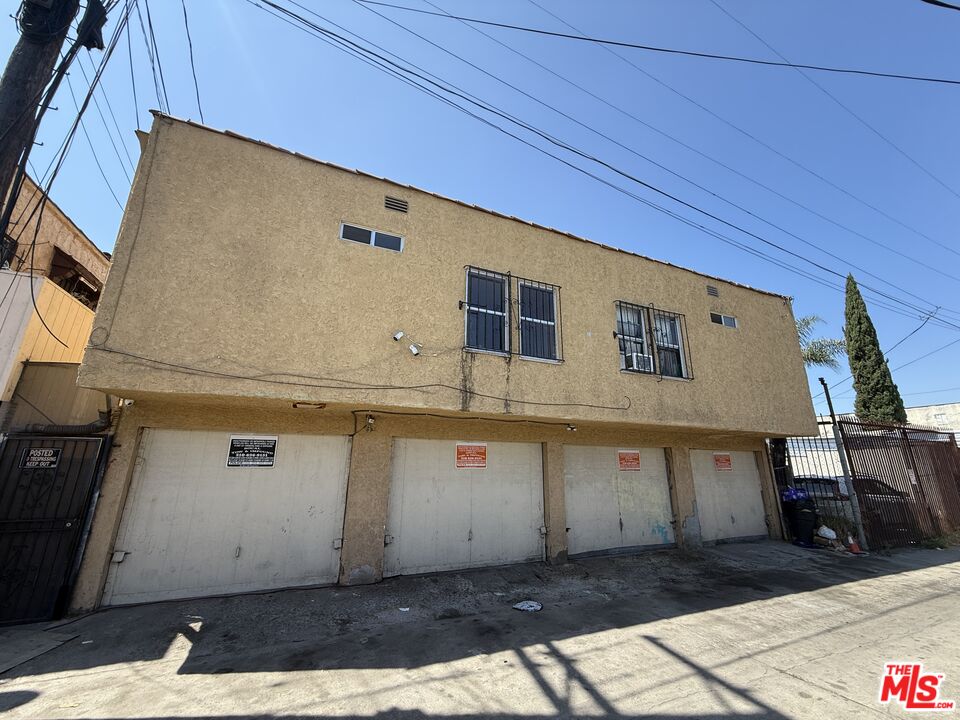 139 W Florence Ave