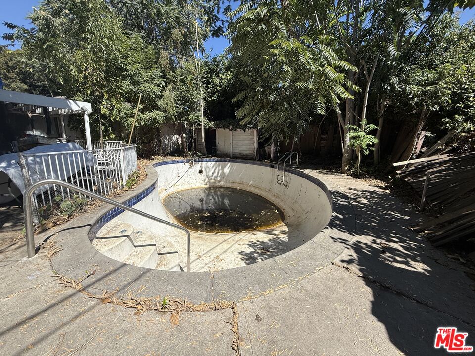 8018 Shirley Ave
