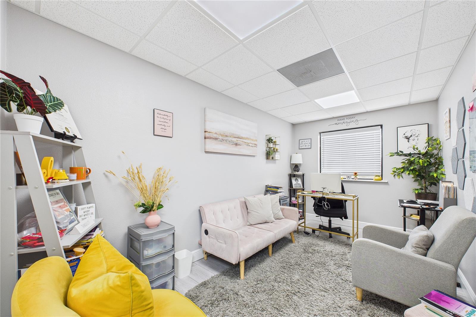 2955 PINEDA PLAZA WAY