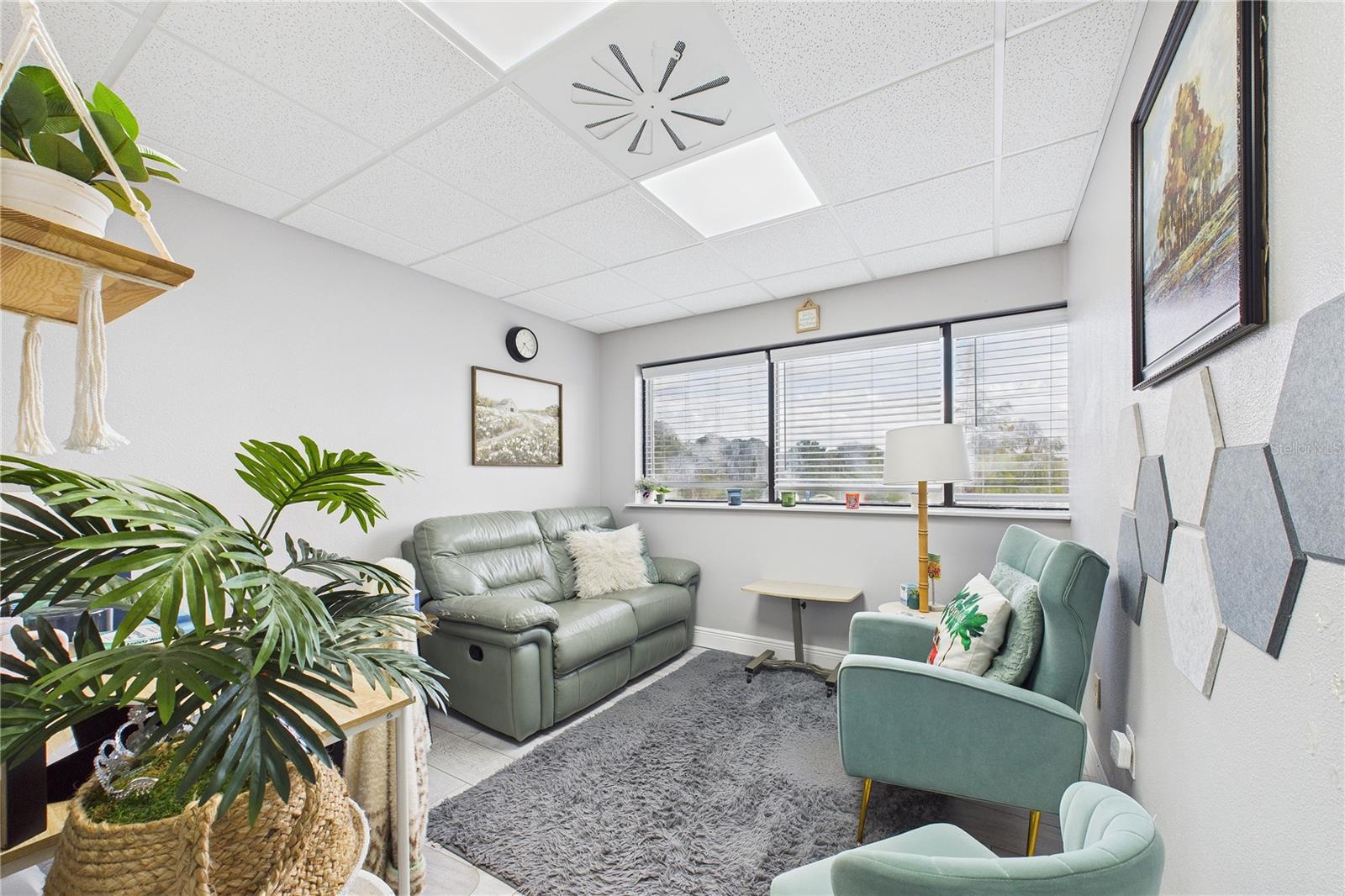 2955 PINEDA PLAZA WAY