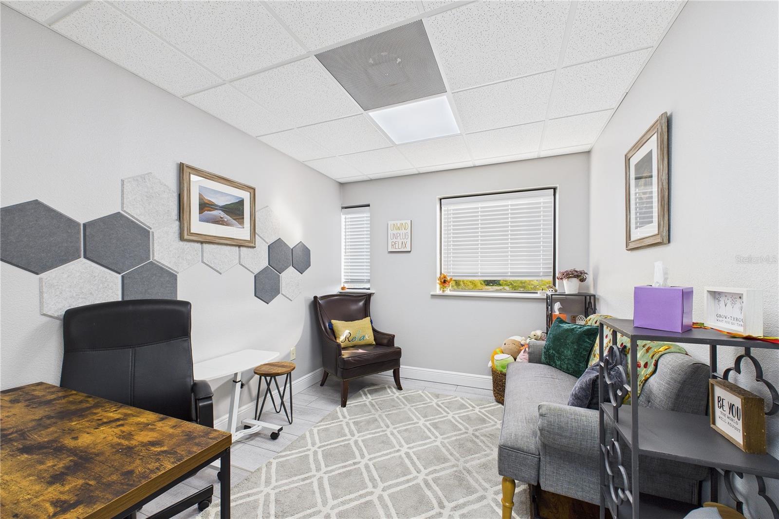 2955 PINEDA PLAZA WAY