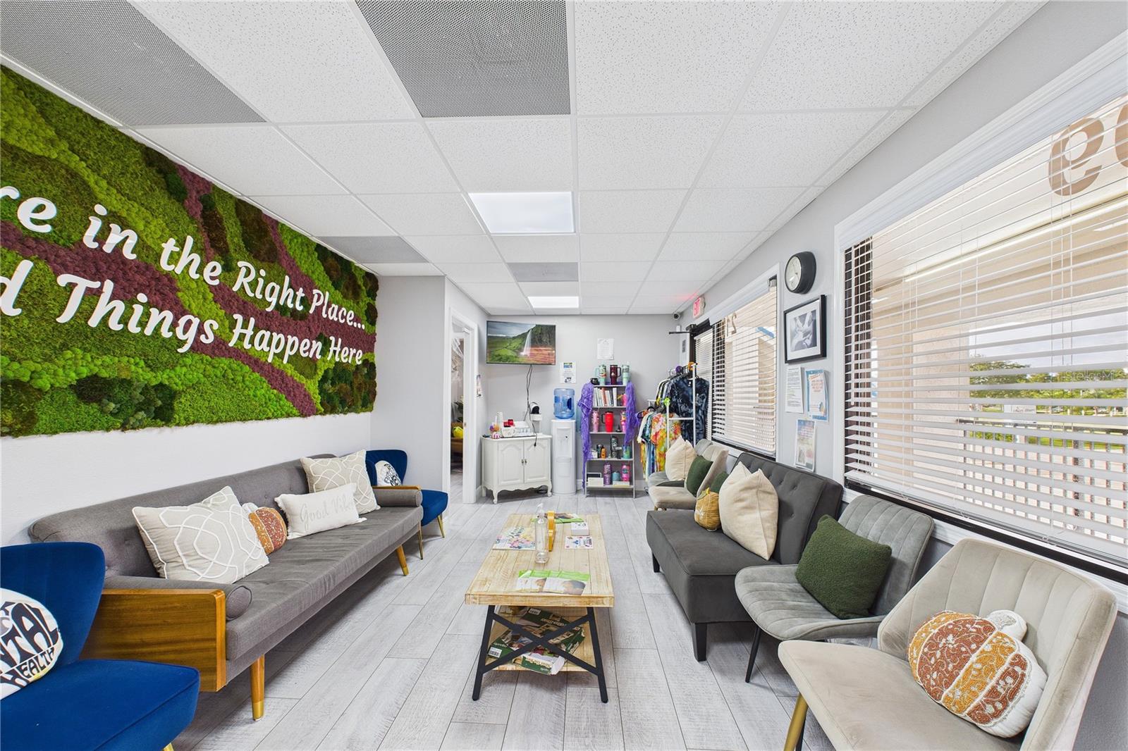 2955 PINEDA PLAZA WAY