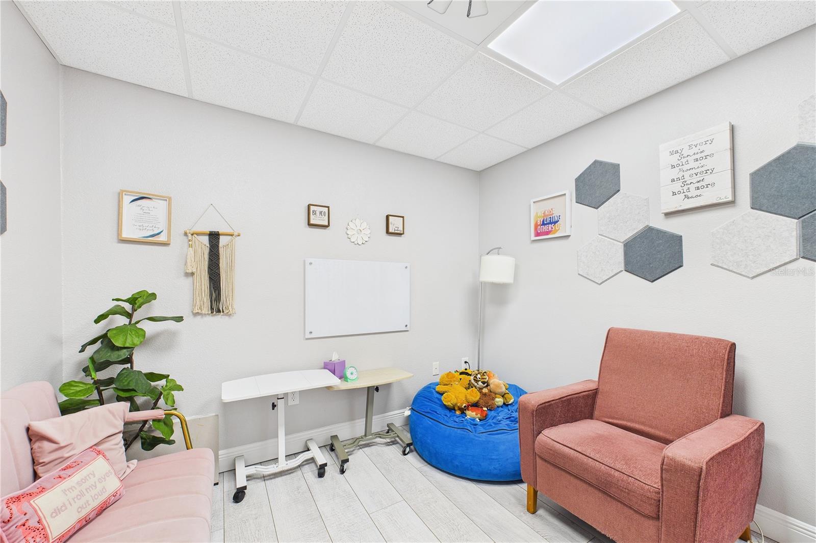 2955 PINEDA PLAZA WAY