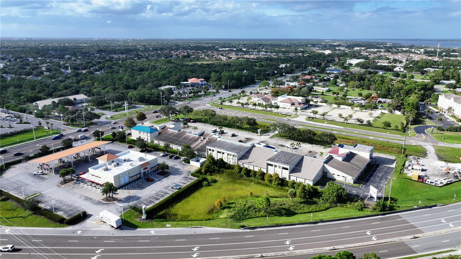 2955 PINEDA PLAZA WAY