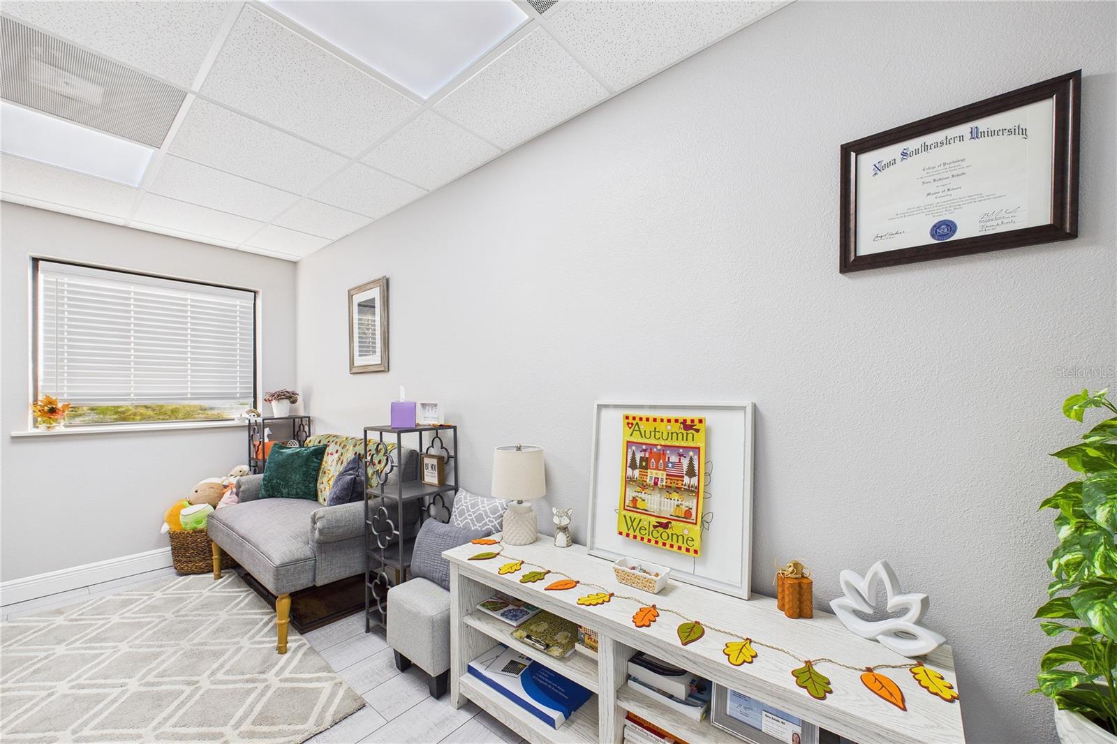 2955 PINEDA PLAZA WAY