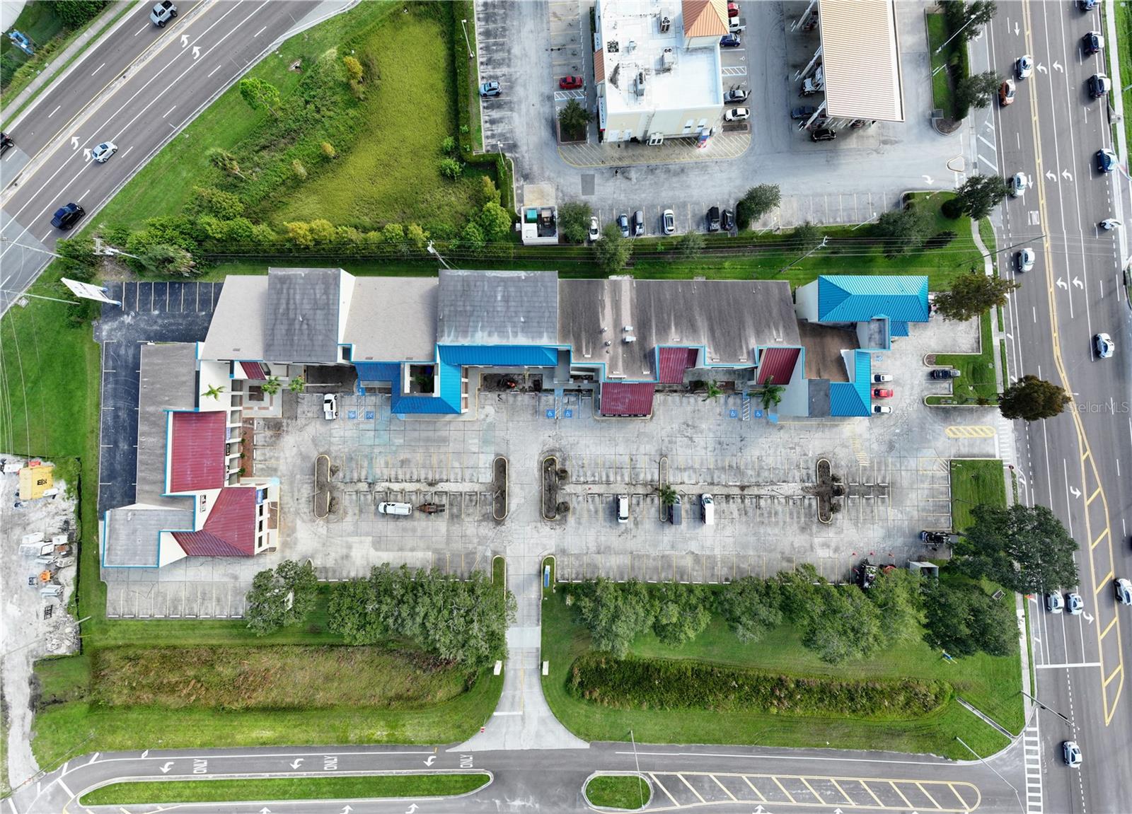 2955 PINEDA PLAZA WAY