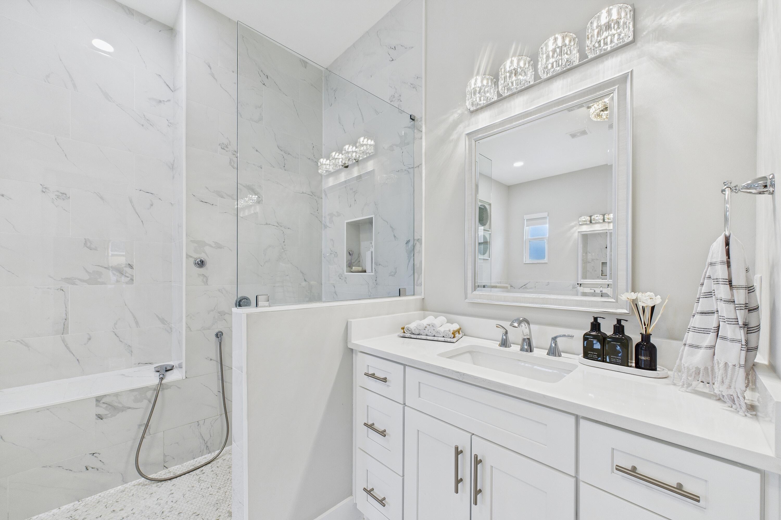 2345 N Riverside Drive