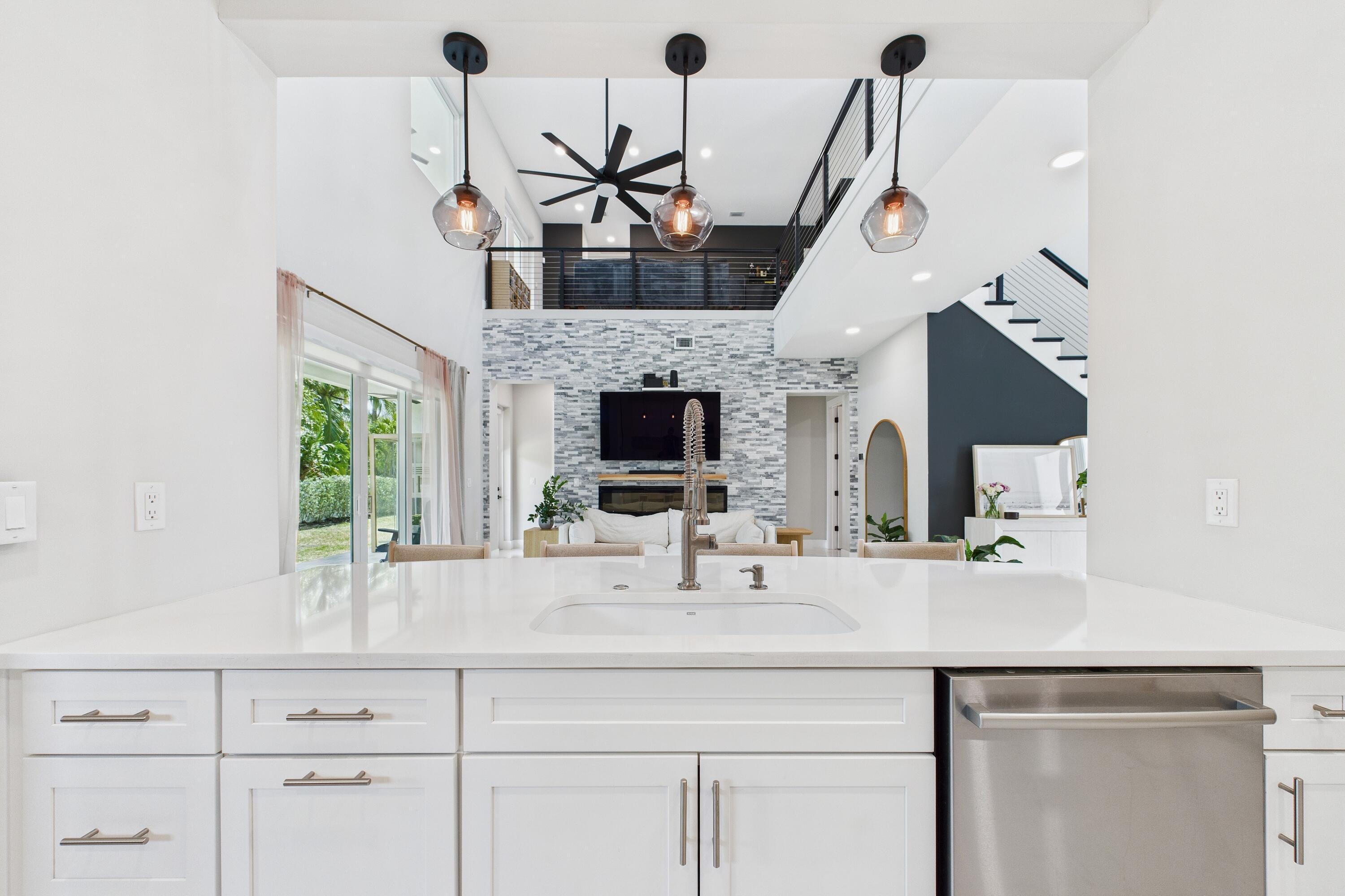 2345 N Riverside Drive