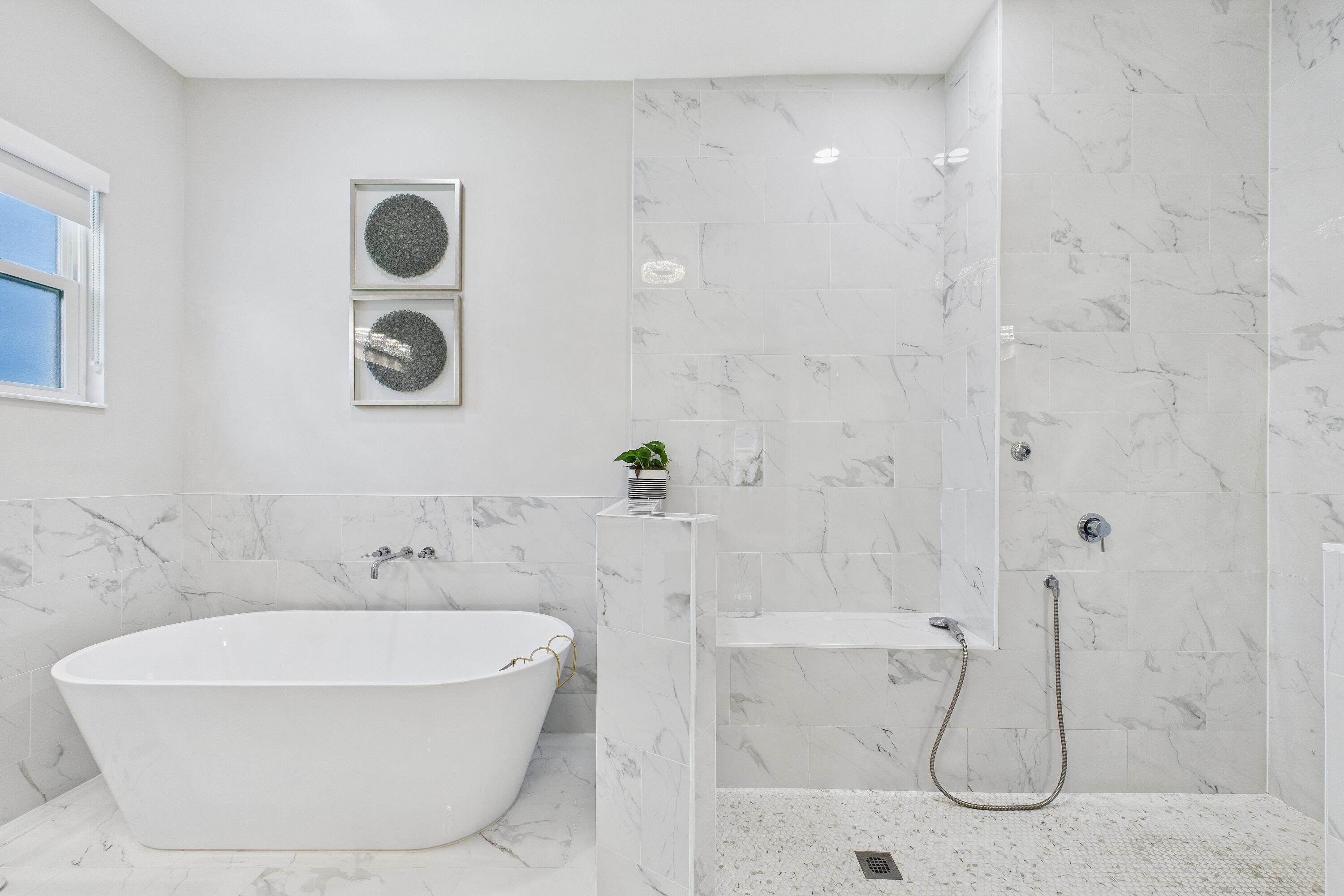 2345 N Riverside Drive