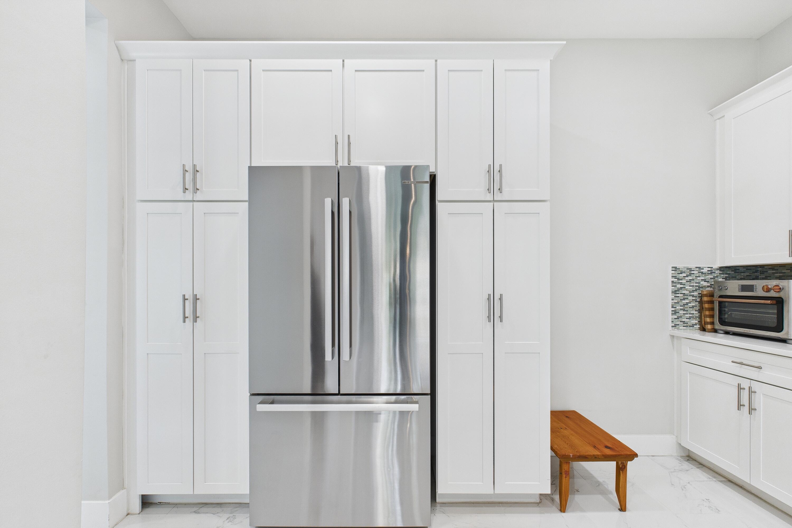 2345 N Riverside Drive