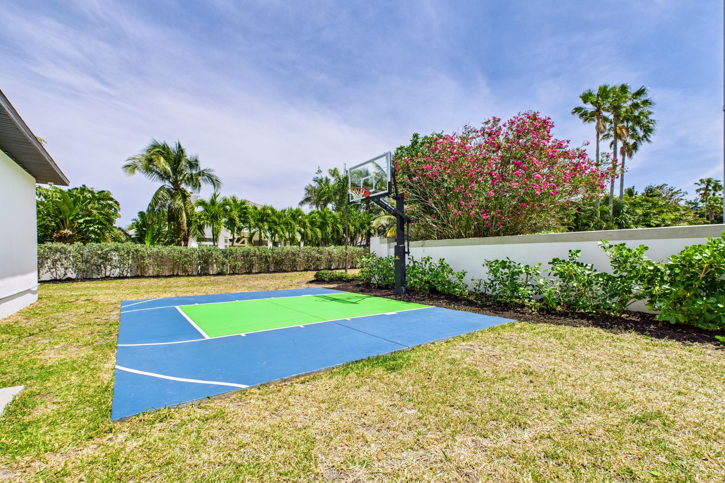 2345 N Riverside Drive