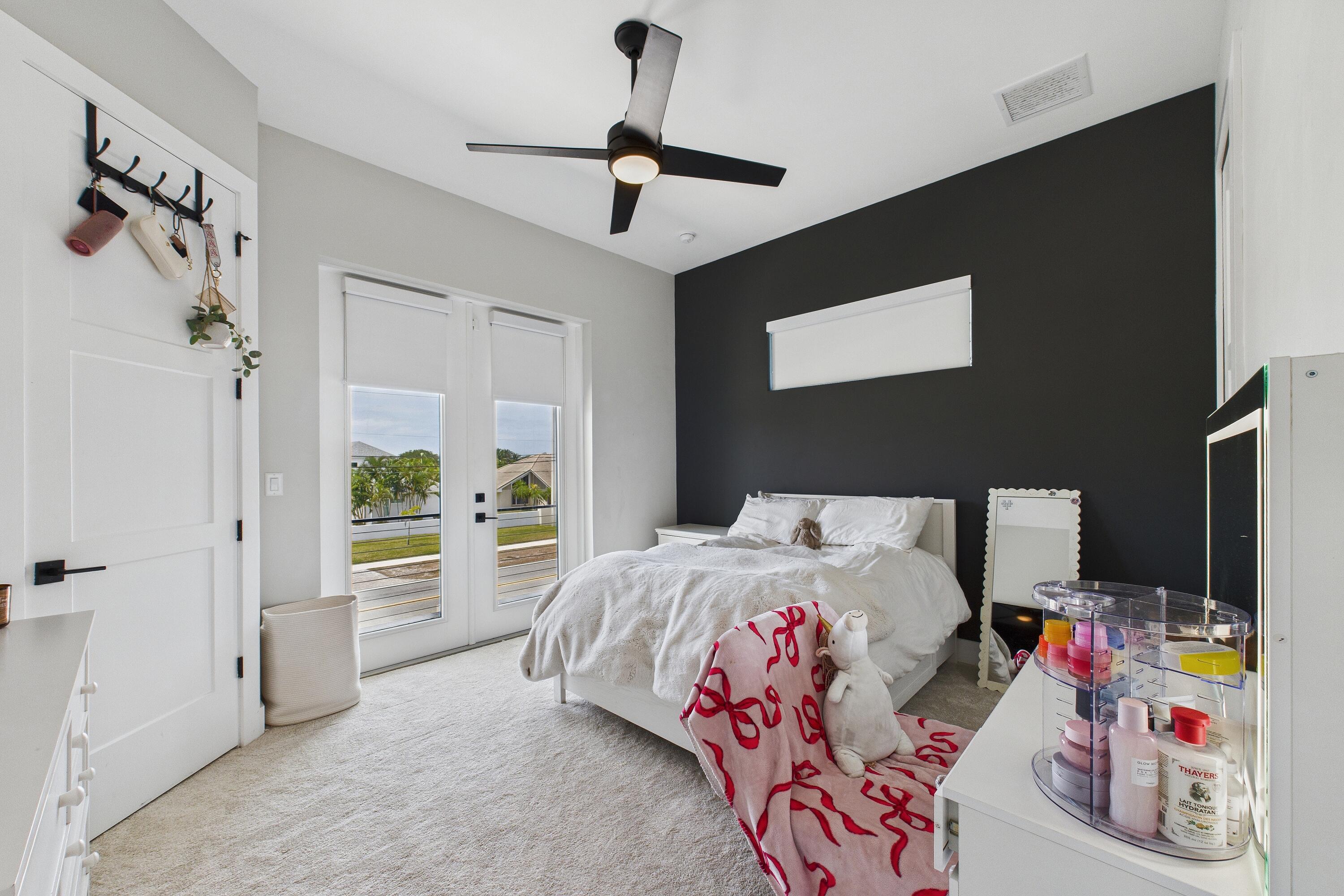 2345 N Riverside Drive