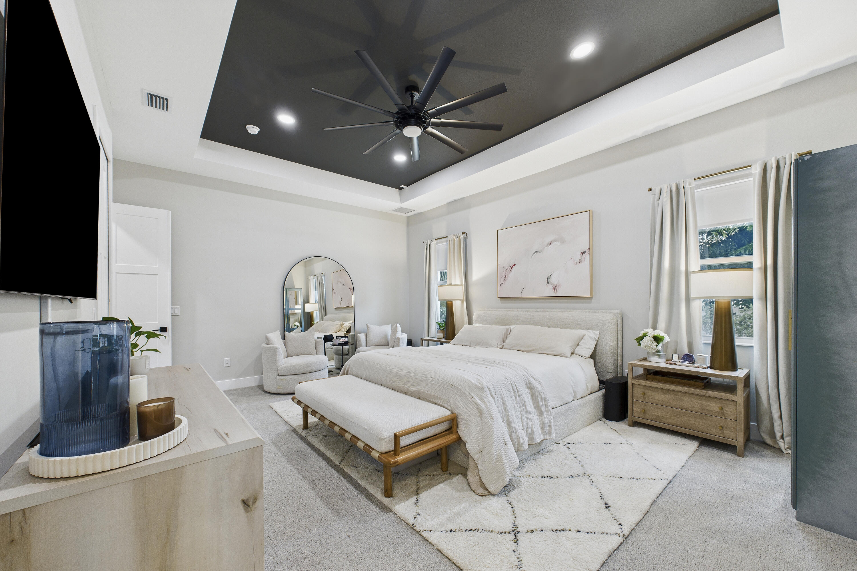 2345 N Riverside Drive