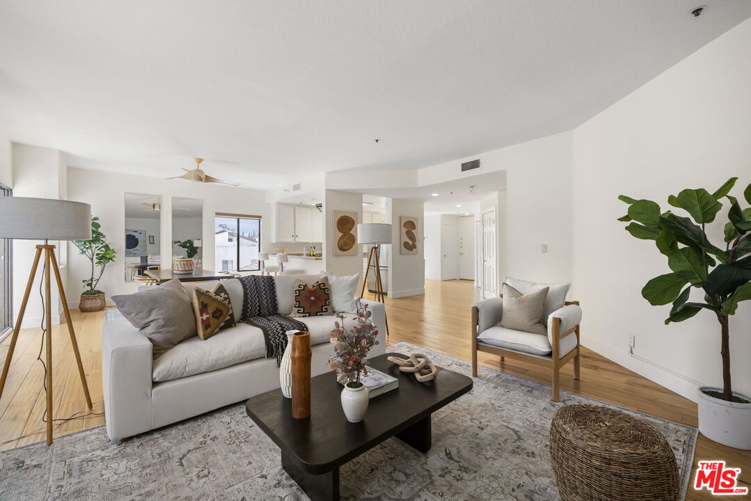 1722 Malcolm Ave Unit: 405