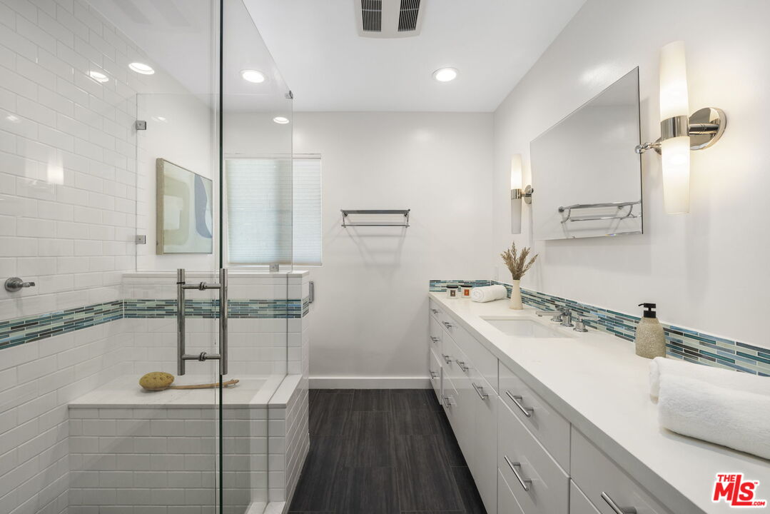 1722 Malcolm Ave Unit: 405