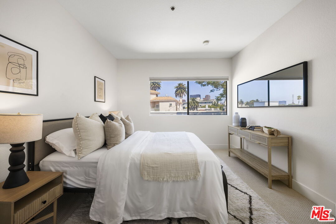 1722 Malcolm Ave Unit: 405