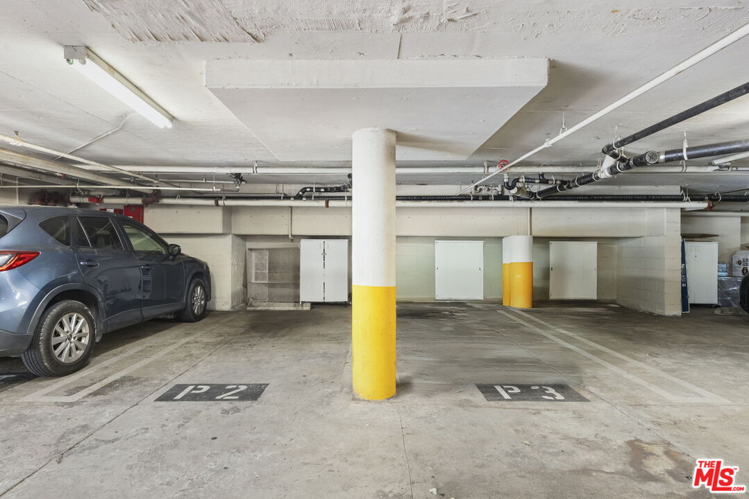 1722 Malcolm Ave Unit: 405