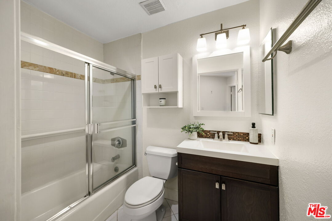 1722 Malcolm Ave Unit: 405