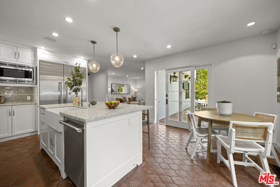 2714 Forrester Dr
