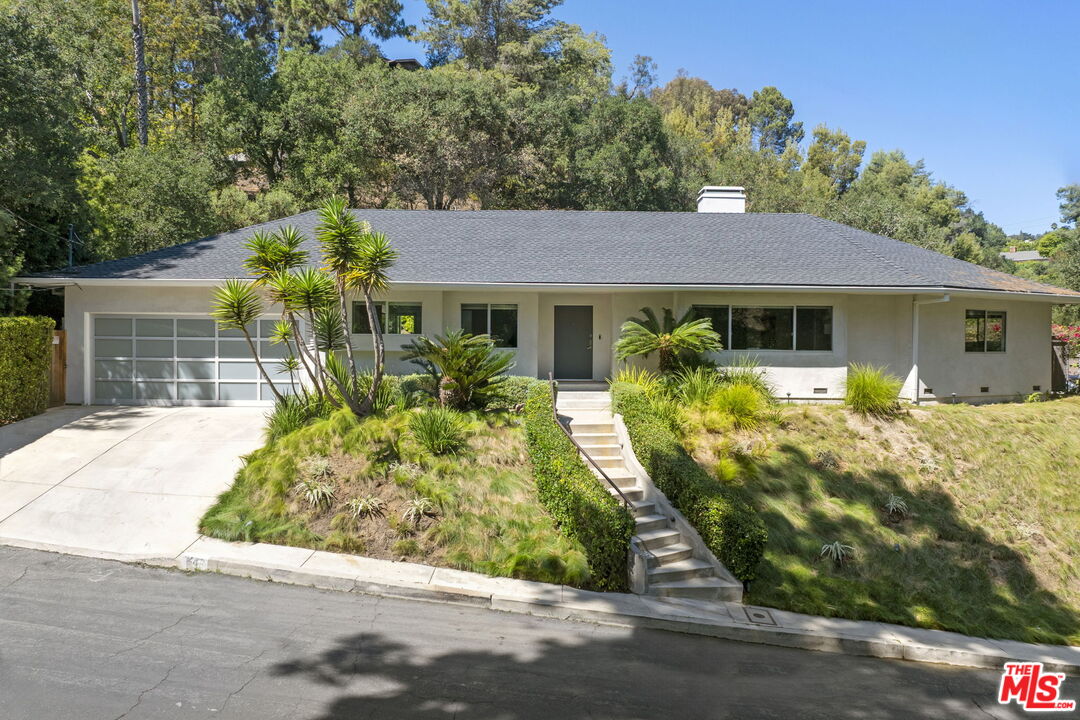654 Elkins Rd