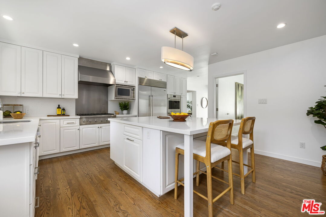 654 Elkins Rd