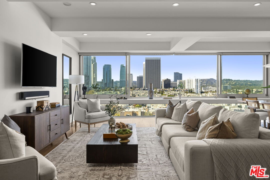 2222 Avenue Of The Stars Unit: 1004