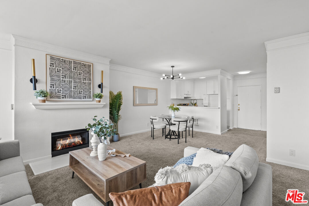 11645 Montana Ave Unit: 335