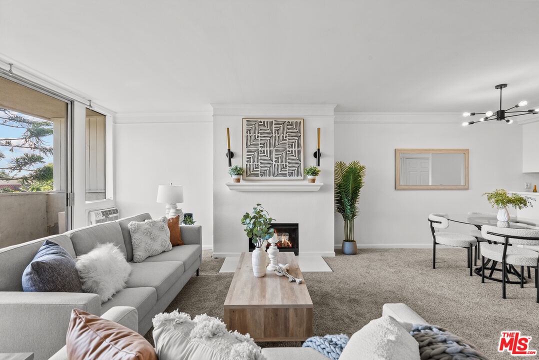 11645 Montana Ave Unit: 335