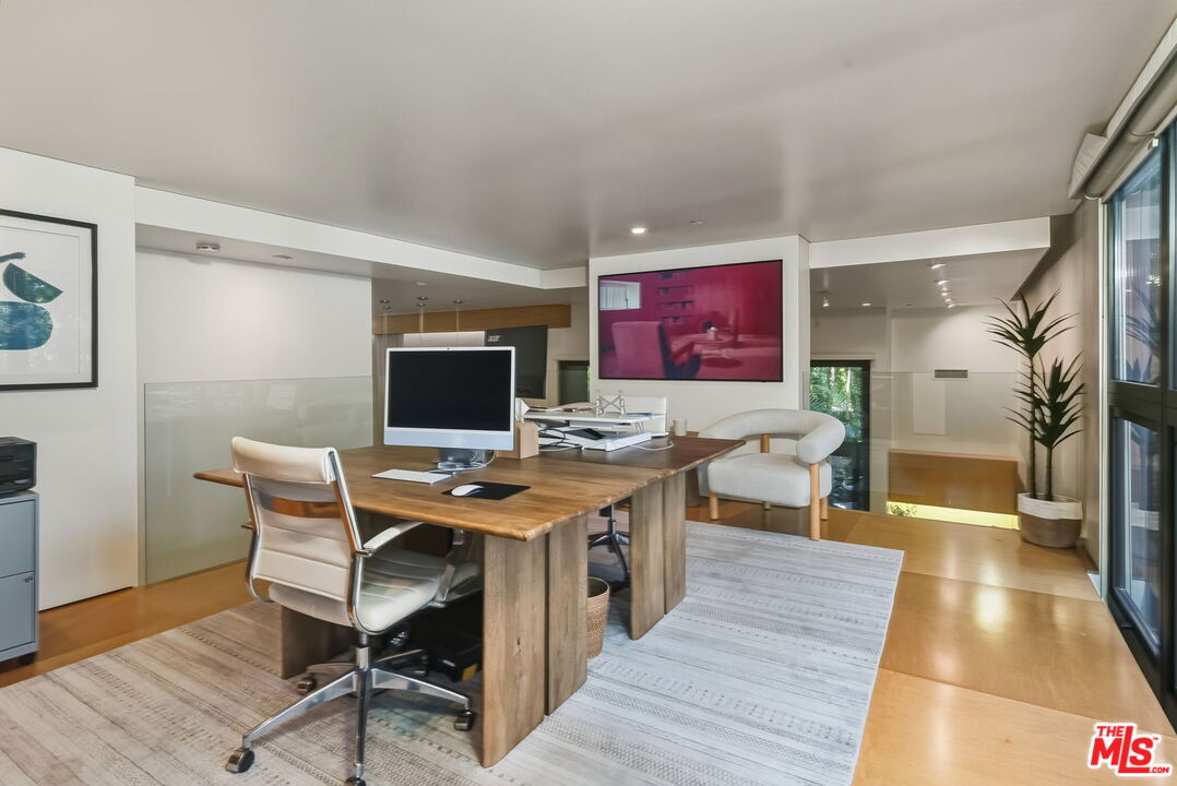 1849 FOX HILLS DR Unit: DOS