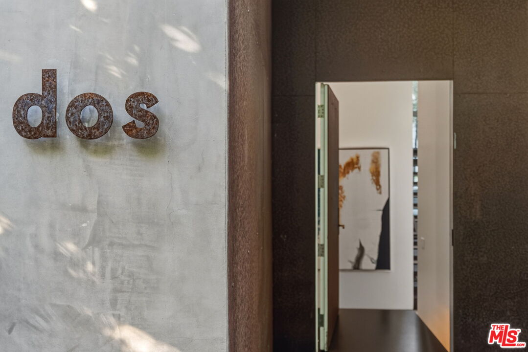 1849 FOX HILLS DR Unit: DOS