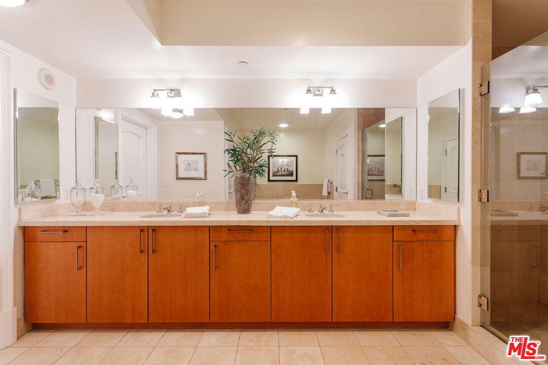 10800 Wilshire Blvd Unit: 502